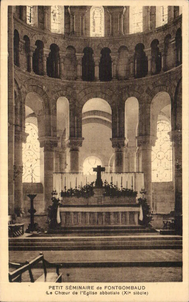 Chor der Abteikirche Fontgombaud — 11. Jahrhundert — Petit Séminaire de Fontgombaud - Vorderseite