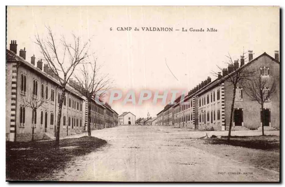 Camp Valdahon — Die Große Allee — Foto. Comber-Napton - Vorderseite