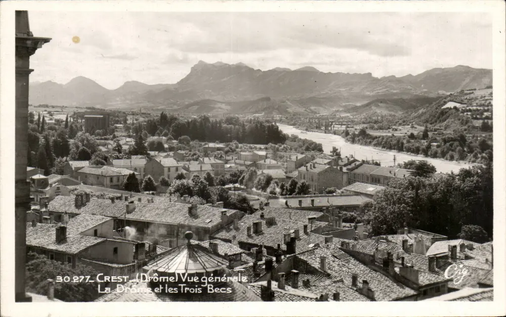 Crest (Drôme) — Vista geral — A Drôme e os Três Becos — Cig — n° 30.277 - Frente