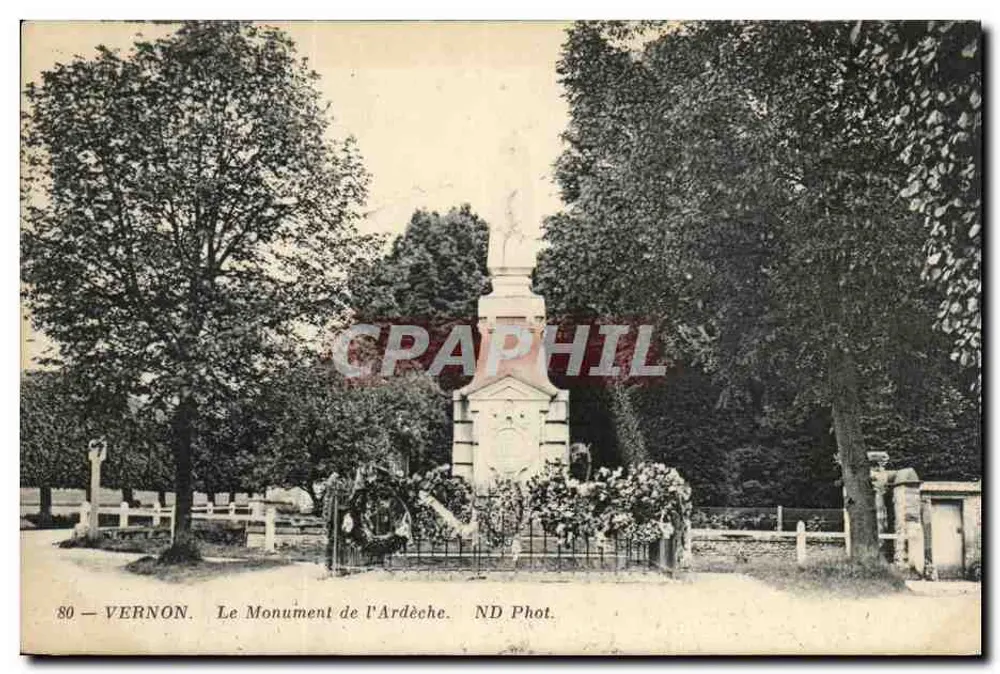 Vernon — O Monumento da Ardèche — ND Phot. - Frente