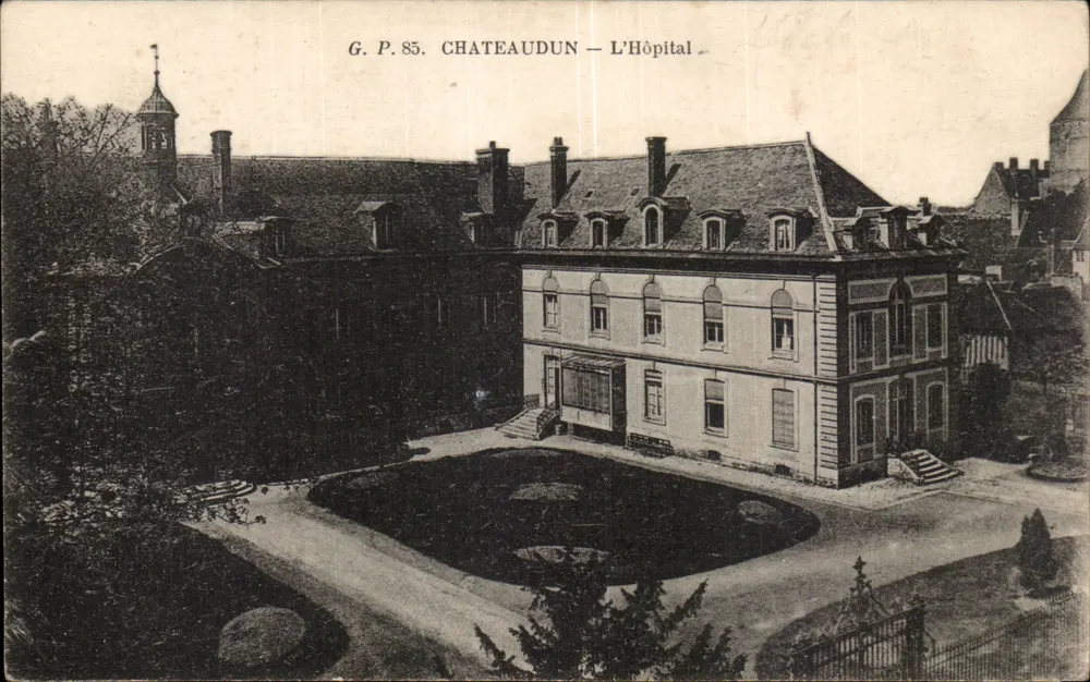 Châteaudun — O Hospital — G.P. 85 - Frente