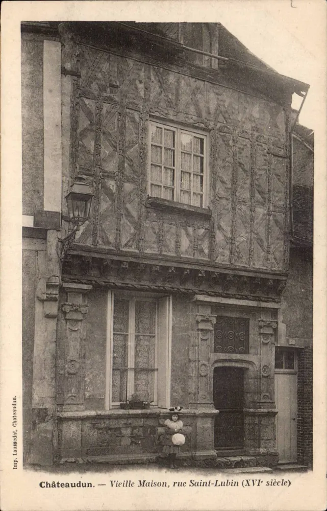 Châteaudun — Alte Haus, Straße Saint-Lubin (16. Jahrhundert) — Imp. Laussadat, Châteaudun - Vorderseite
