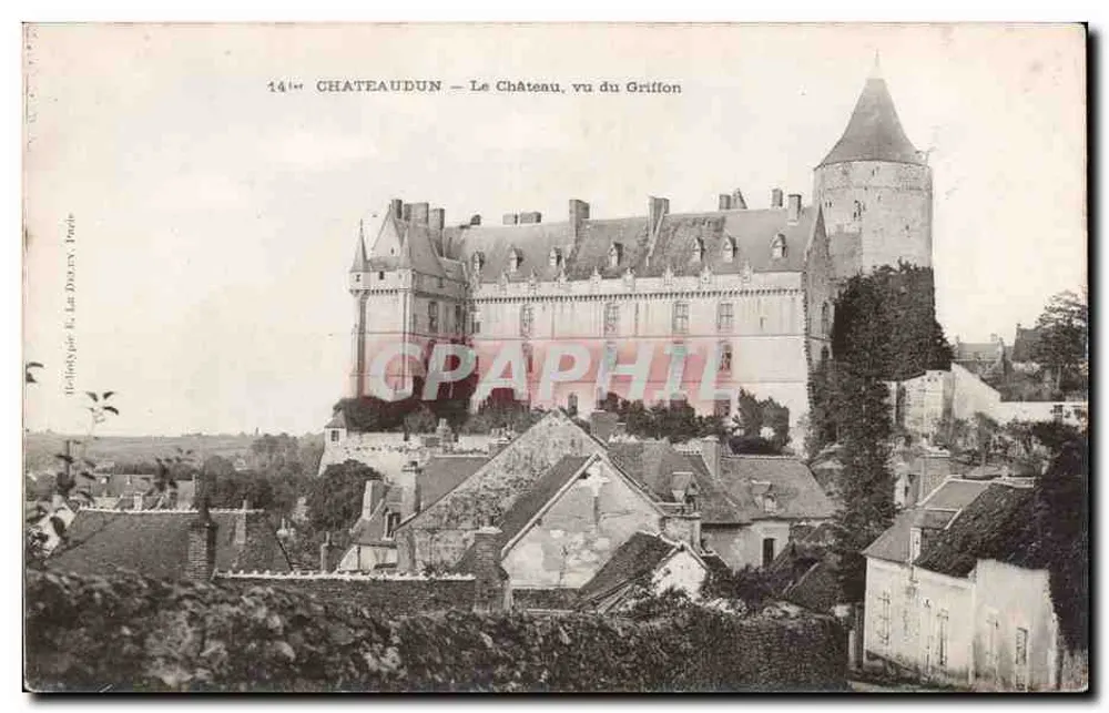Châteaudun — O Castelo visto do Griffon — Héliotypia E. Les Daux, Paris - Frente