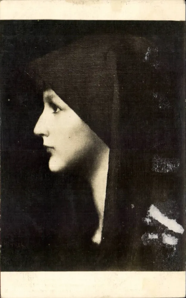 Porträt einer Frau mit Kapuze — J.-J. Henner — Salons de Paris - Vorderseite