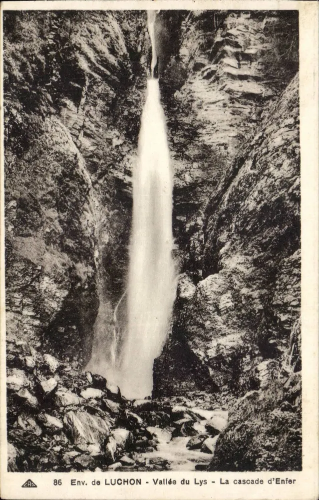Env. de LUCHON - Vale do Lys - A cascata do Inferno — Editor E.A. n°86 - Frente