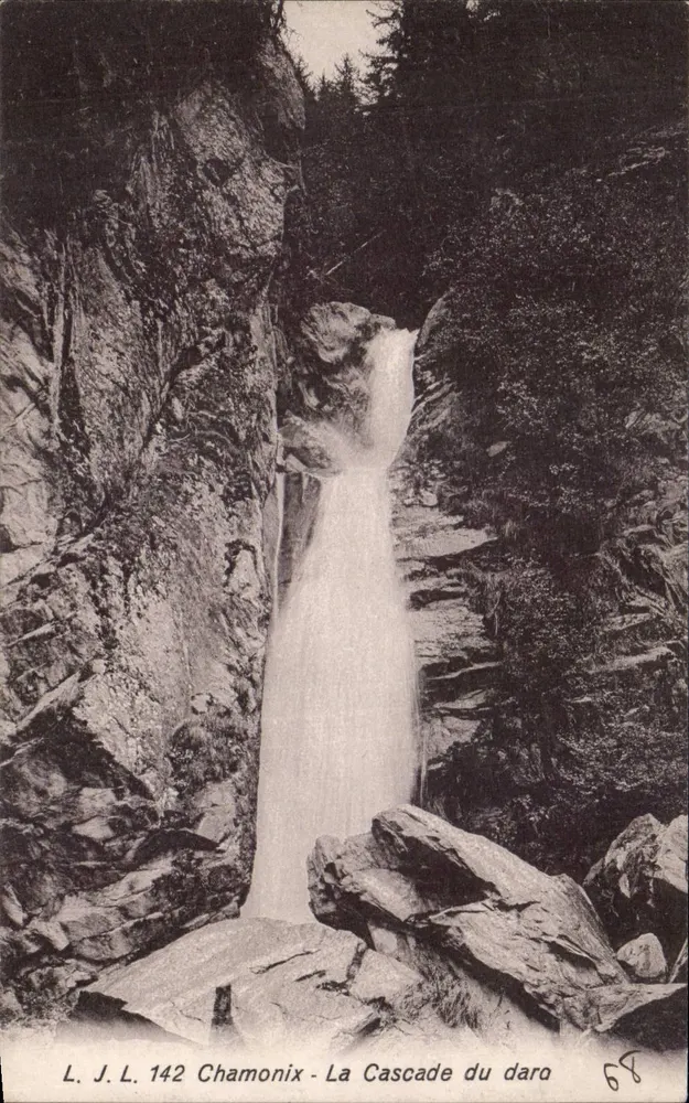 Chamonix — A Cascata do Daro — L. J. L. 142 - Frente