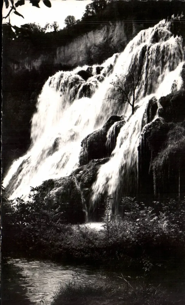 Cascade des Turfs — Lons-le-Saunier (Jura) — Éditions E. Protet - Vorderseite
