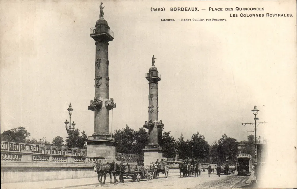 Bordeaux — Place des Quinconces — Les Colonnes Rostrales — Libourne, Henry Guillier, rue Founeuve - Frente