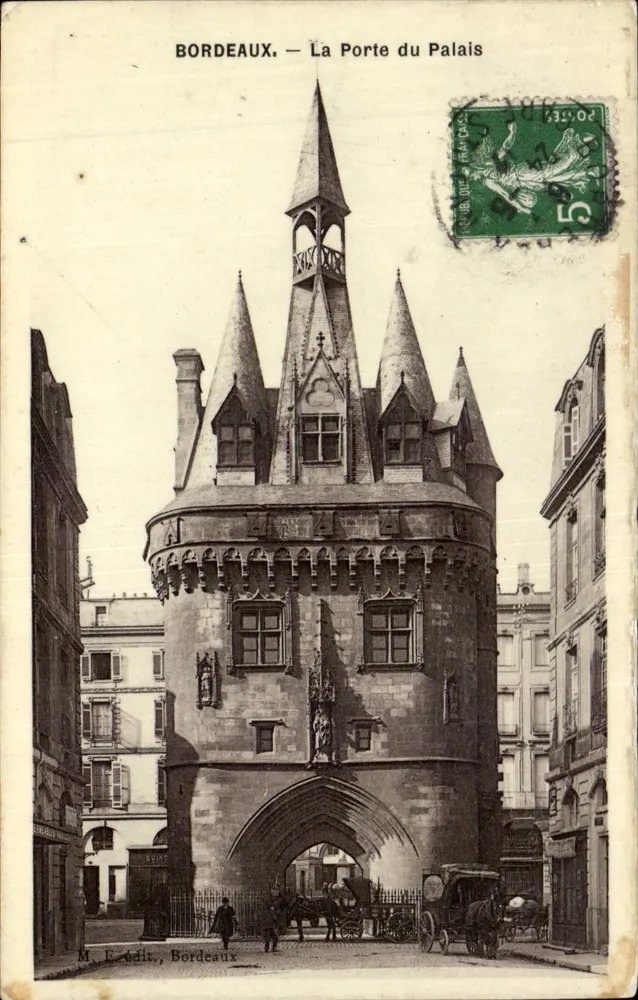 Bordeaux — A Porta do Palácio — M. E. editor, Bordeaux - Frente