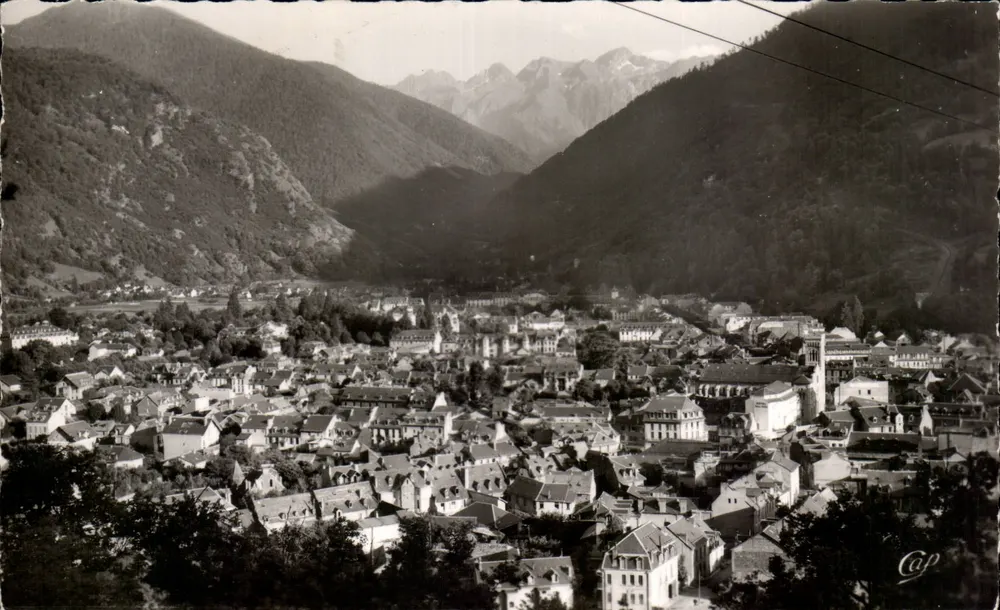 Luchon — Vista geral e Porto de Venasque — C.A.P. (1351) - Frente