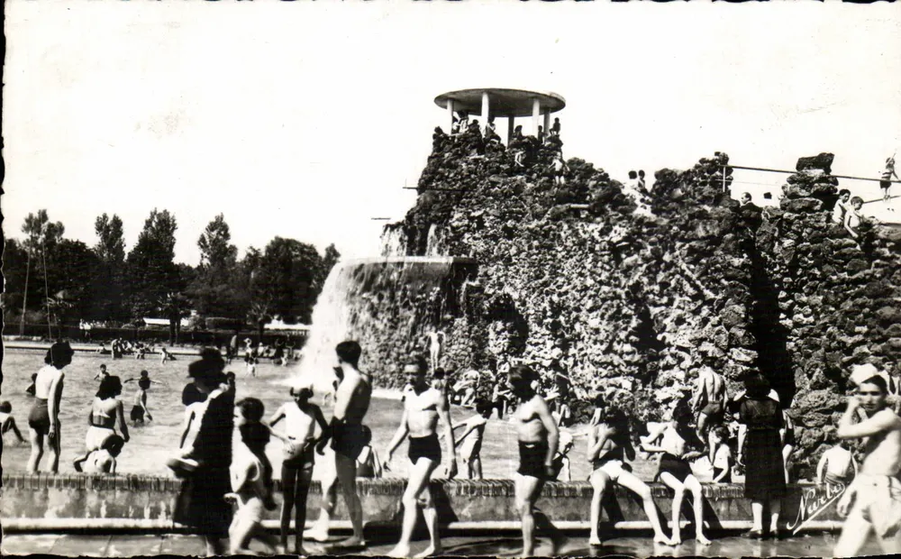 Municipalbad — Der Felsen und seine Wasserfall — Édition NARBOL, Toulouse - Vorderseite