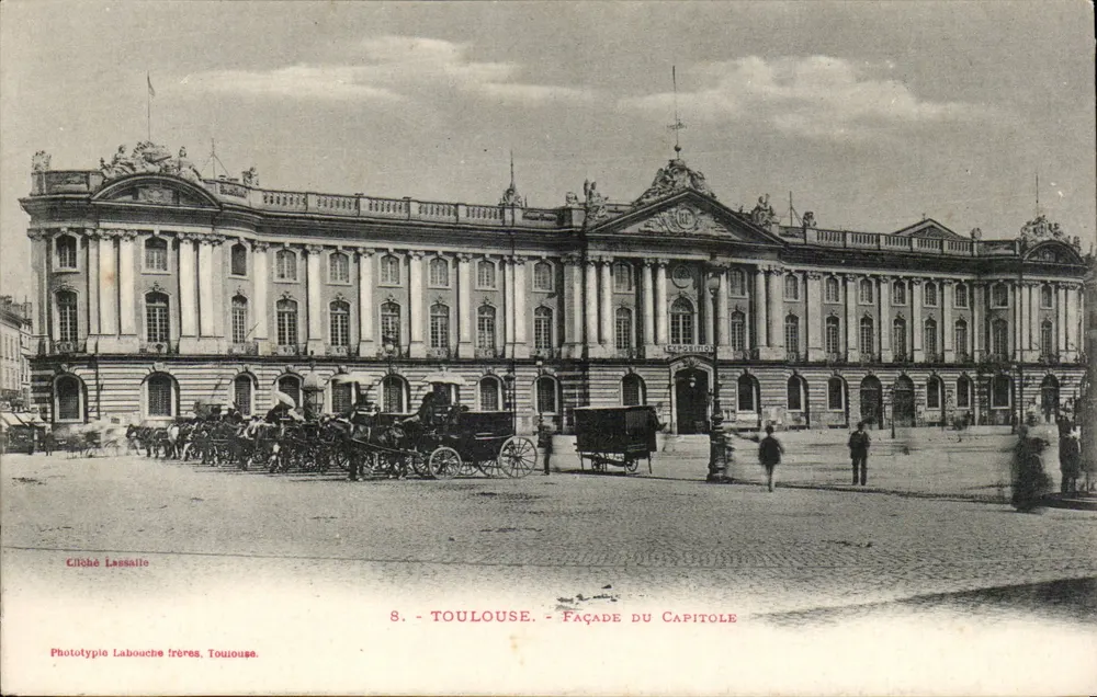 Toulouse - Fachada do Capitólio — Fototipia Labouche frères, Toulouse, n°8 - Frente