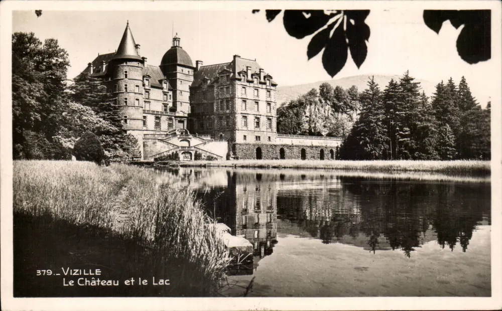 Vizille — O Castelo e o Lago — Edição 'LA CIGOGNE' n°379 - Frente