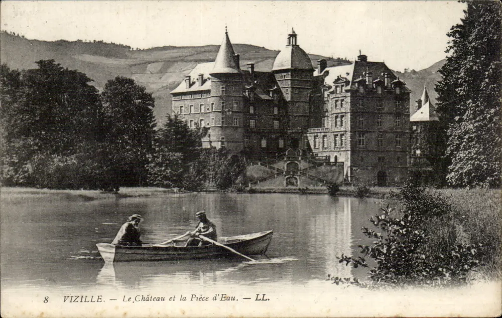 Vizille — Schloss und Wasserbecken — LL. n°8 - Vorderseite