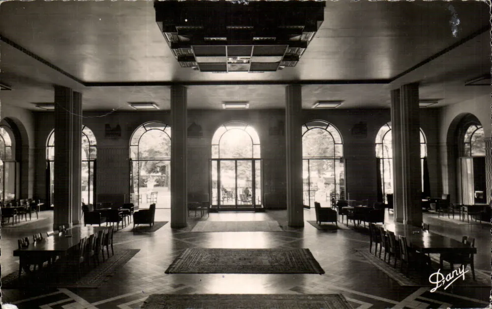 Duży Hala — Splendid Hotel — Wydawca Renaud & Buzaud, Bordeaux - Awers