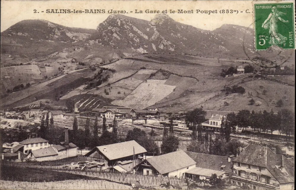 Salins-les-Bains (Jura) — Die Station und der Mont Poupet (853m) — C. Lardey - Vorderseite