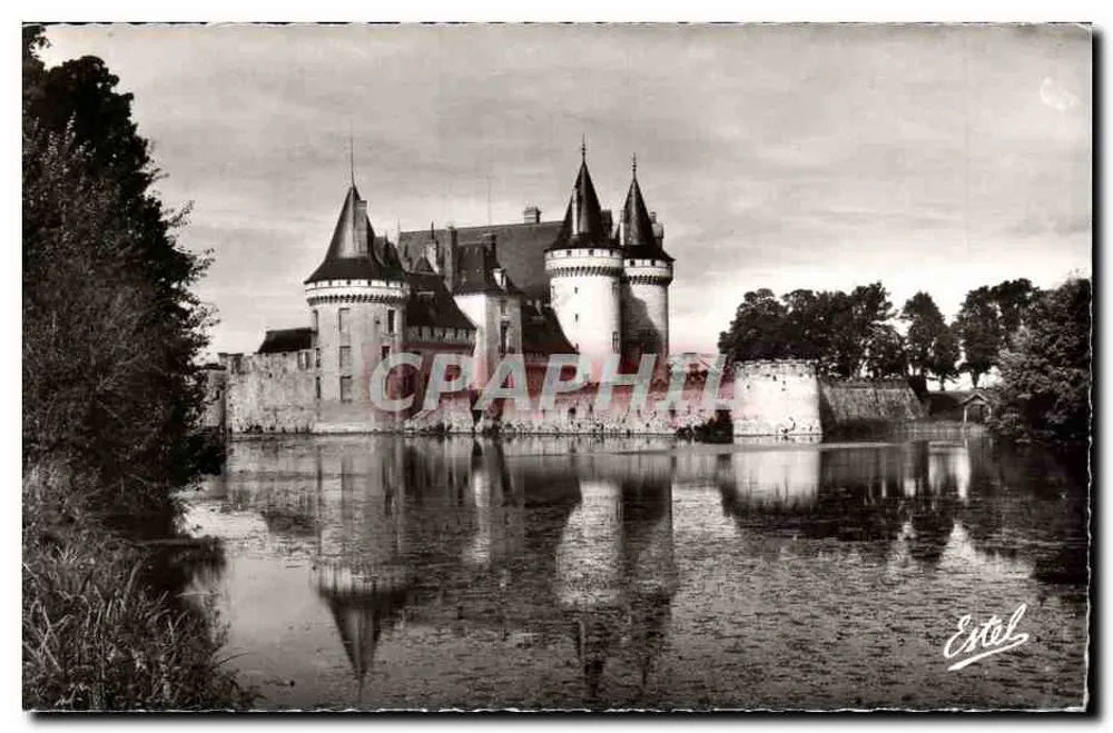 Castelo de Sully-sur-Loire — vista do castelo com sua cour d'eau — Editor Estol - Frente