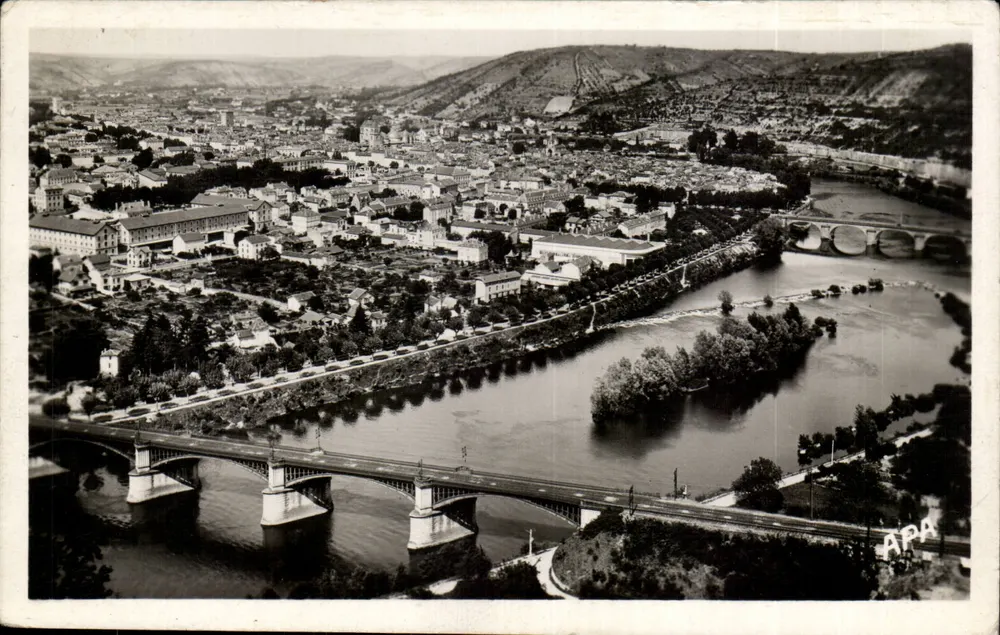 Cahors (Lot) — Allgemeiner Blick und der Louis-Philippe-Brücke — Verleger APA - Vorderseite