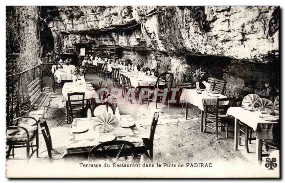 Patio do Restaurante no Poço de PADIRAC — editor MTTC, número de série não visível - Frente