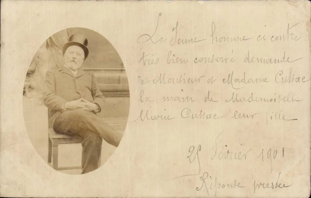 Homem idoso em traje — retrato — Carte postale de l'Hôtel de Ville de Fes - Frente