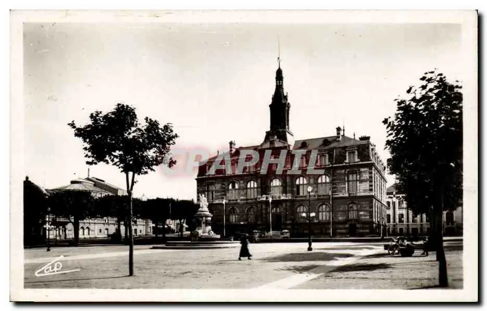 Roanne — Place de l'Hôtel de Ville — C.A.P. Paris - Vorderseite