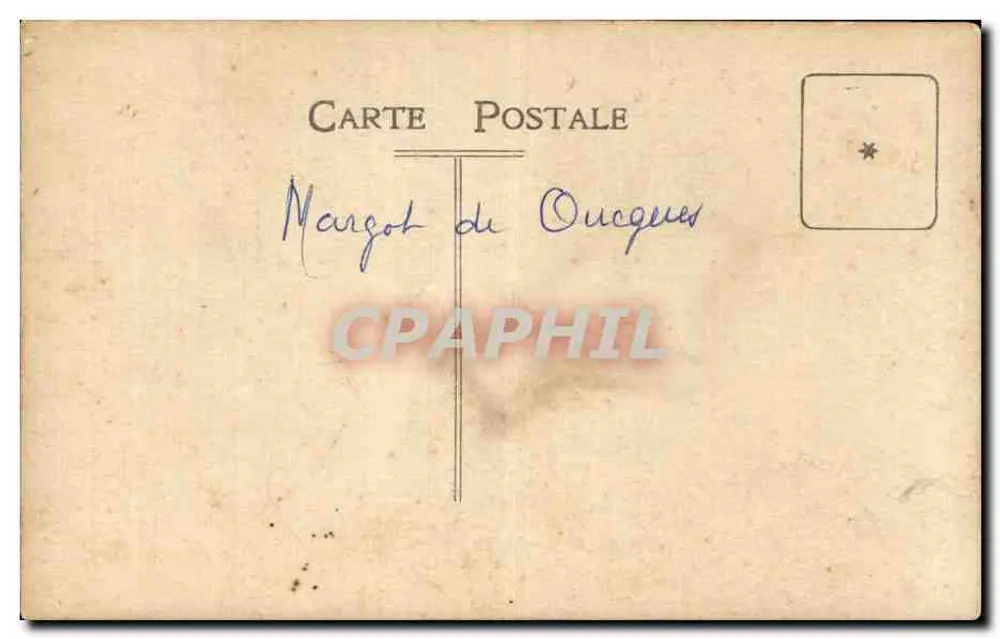 Frau in historischem Kleid — vor einem kleinen Schrank mit Büchern — Verlag Margot de Oucques - Rückseite