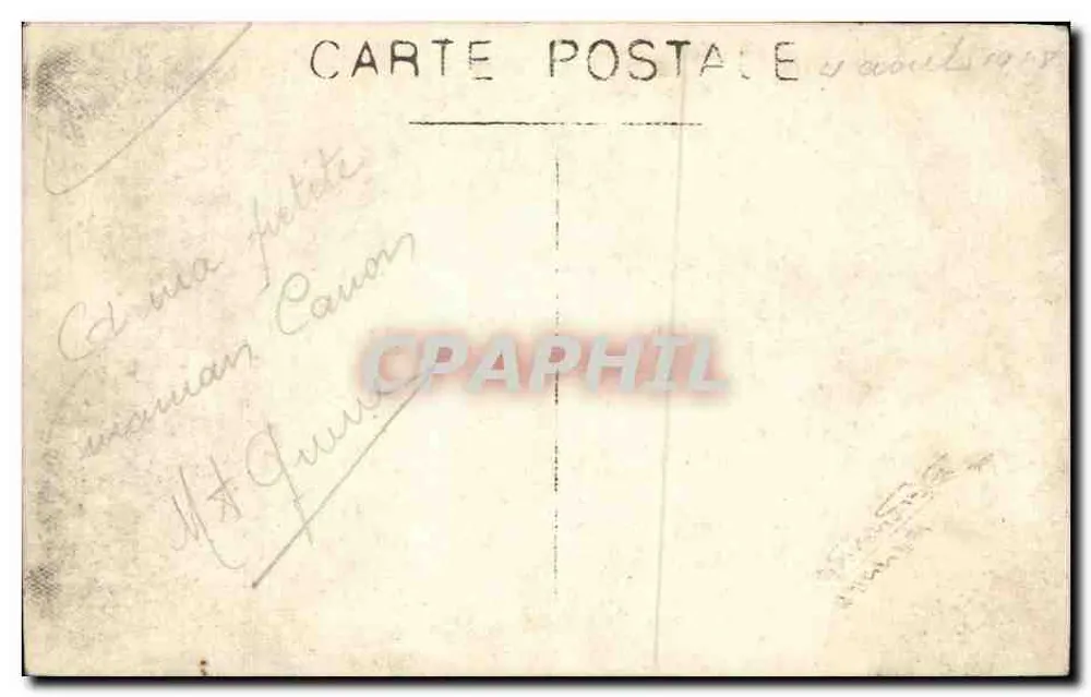 Jovem mulher com vestido de estampa — pose em um taburete — estúdio B. RENARD, Paris - Verso