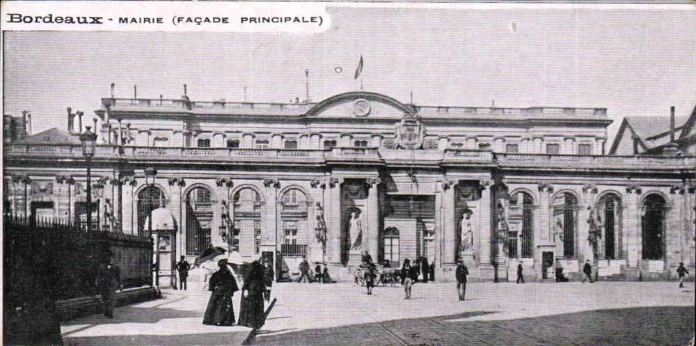 Bordeaux - Prefeitura (Fachada Principal) — Bilhete postal antigo n°33 - Frente