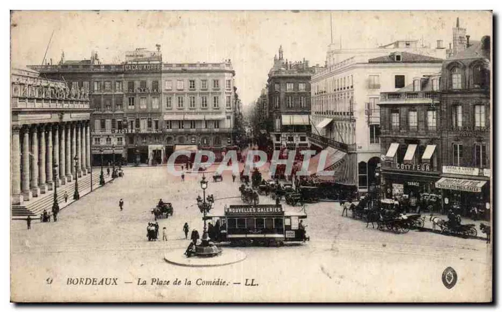 Bordeaux — A Place de la Comédie — LL. - Frente