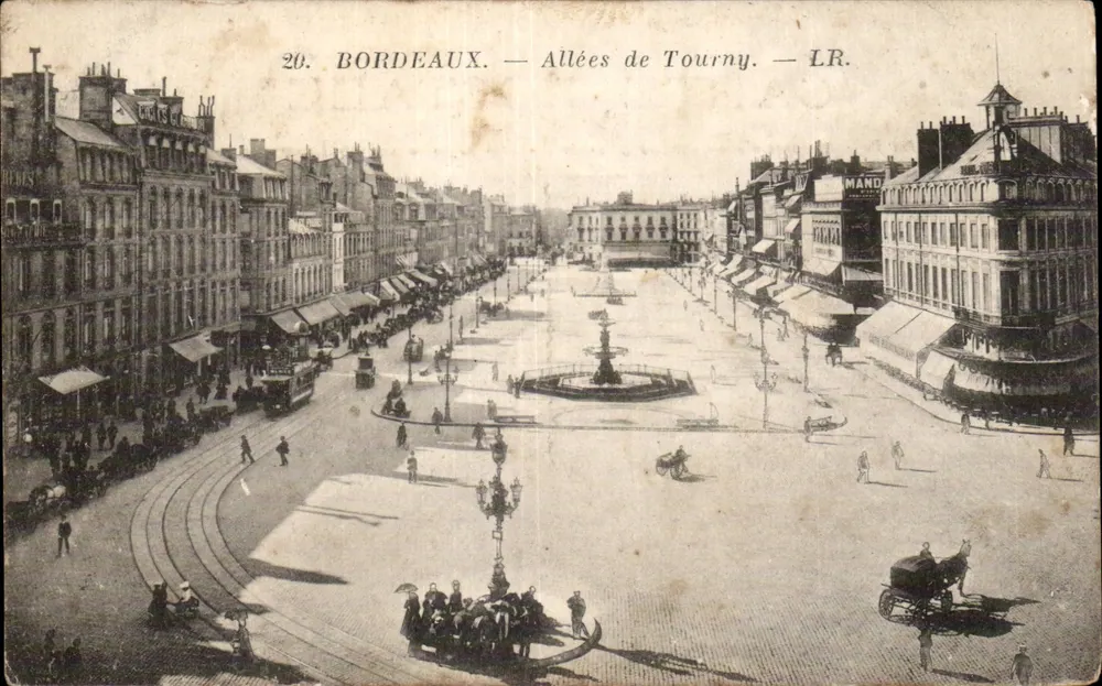 Bordeaux — Allées de Tourny — LR. - Frente