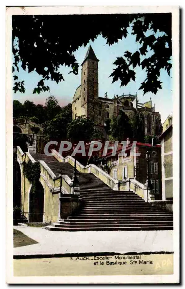 Auch — Monumentale Treppe und Basilika Sainte Marie — ADA - Vorderseite