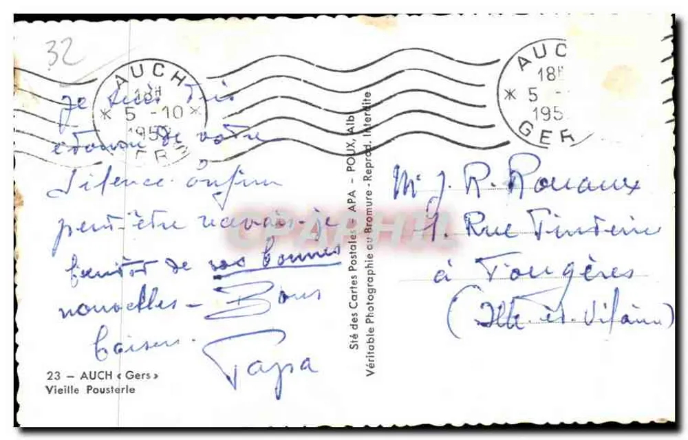 Passagem estreita em Auch — Gers — editor APA - Verso