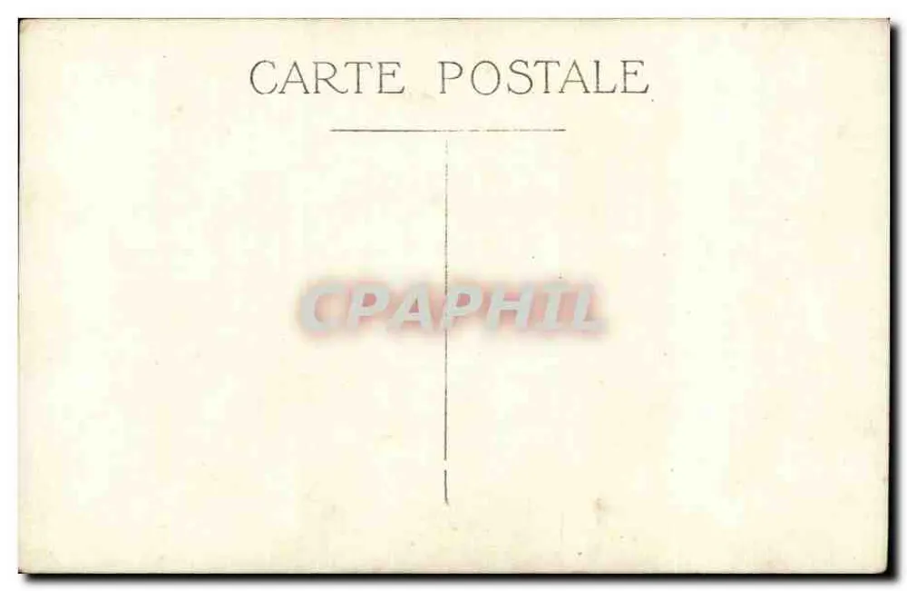 Bambini in abiti tradizionali — davanti a una struttura decorativa — Cartolina - Verso