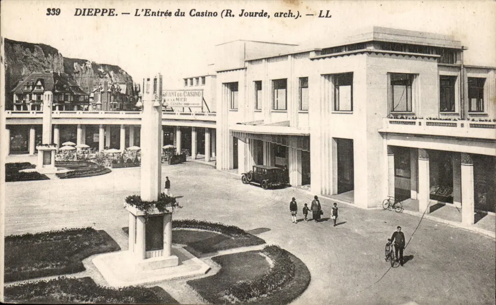 Dieppe — A Entrada do Casino (R. Jourde, arq.) — LL - Frente
