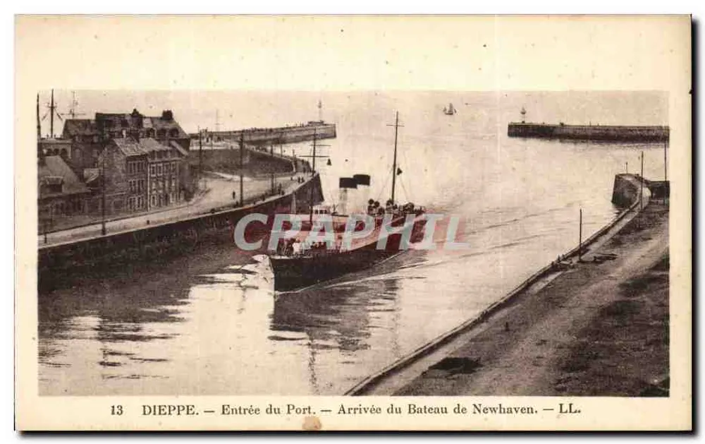 Dieppe — Eingang zum Hafen — Ankunft des Newhaven-Schiffes — LL. - Vorderseite