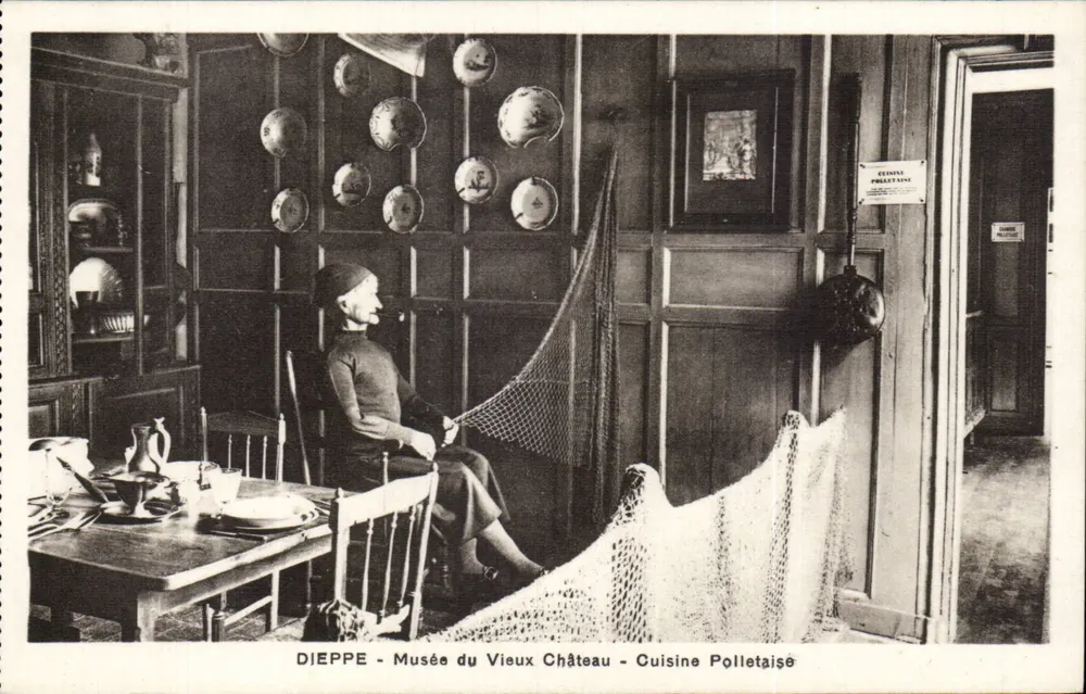 Dieppe - Museum des Alten Schlosses - Polletaise-Küche - Vorderseite