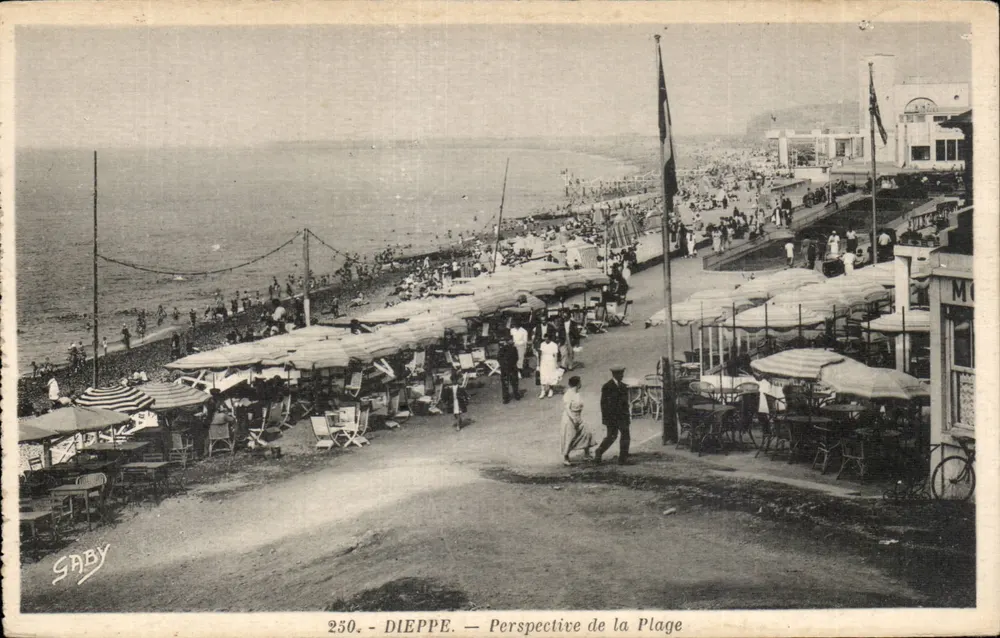 Dieppe — Perspectiva da Praia — Gaby - Frente