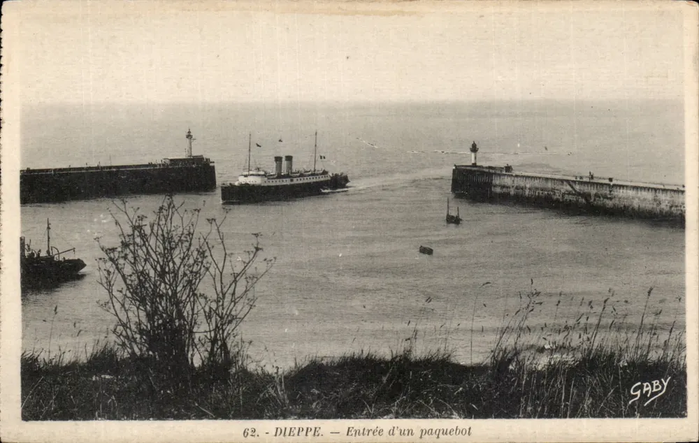 Dieppe — Entrada de um navio de passageiros — Saby - Frente