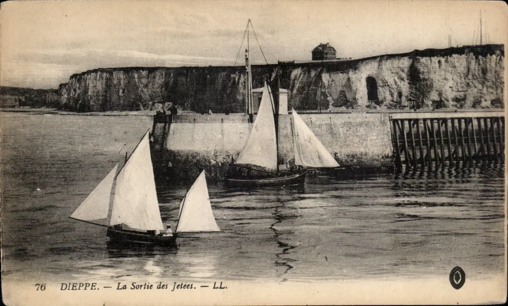 Dieppe — Saída das docas — LL. n°76 - Frente