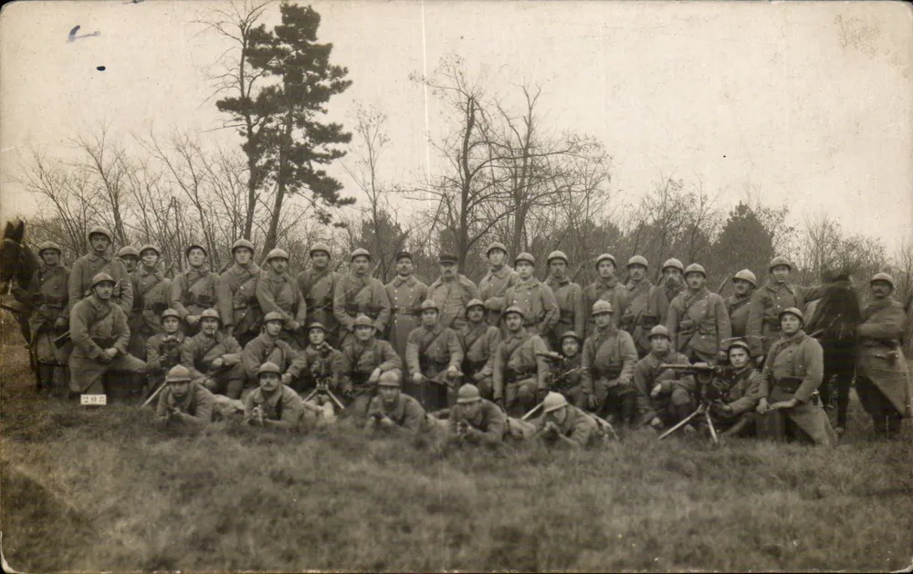 Gruppe Soldaten — Feldzug — unbekannter Verlag, Nr. 2195 - Vorderseite
