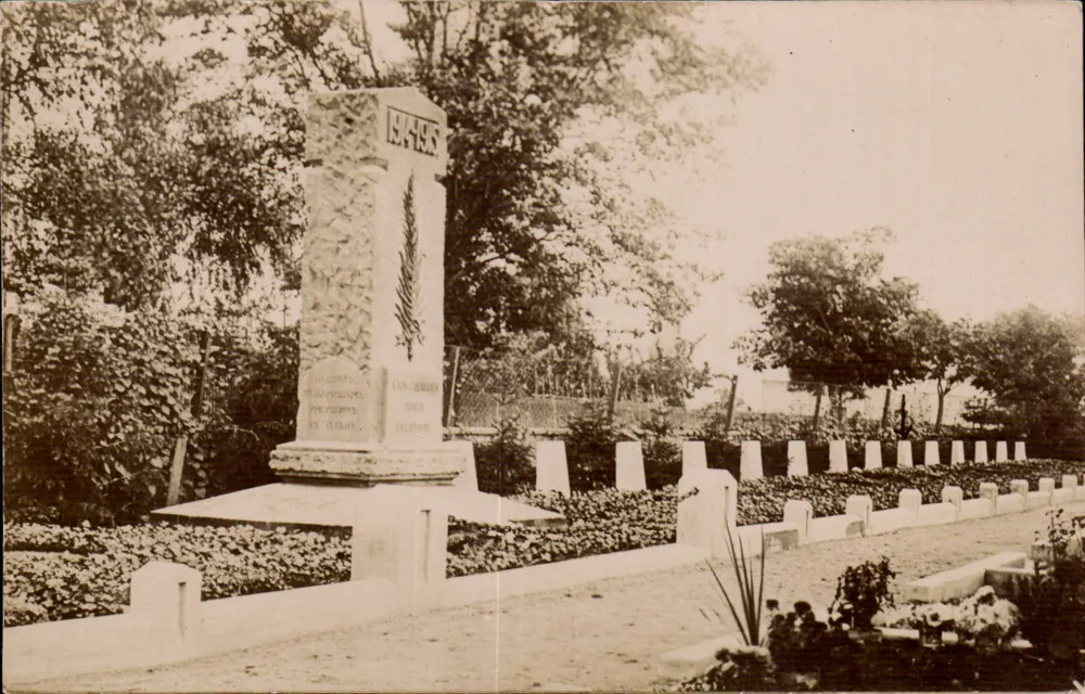 Monumento aos Mortos — 1914-1918 — Editor não identificado - Frente