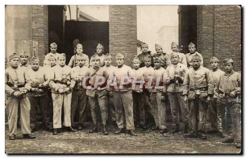 Gruppe Soldaten — unbekannte Zeit — unbekannter Verlag - Vorderseite