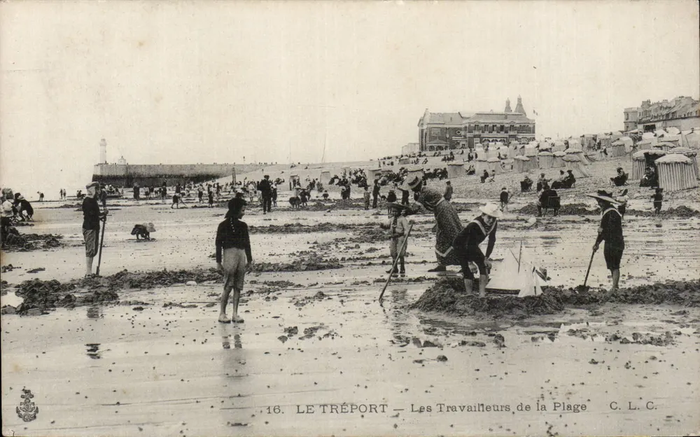 Le Tréport — Os Trabalhadores da Praia — C. L. C. — n°16 - Frente
