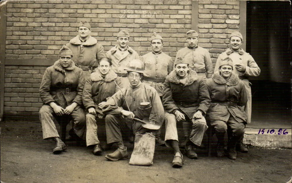 Gruppe Soldaten — 15.10.26 — 22 BOA - Vorderseite