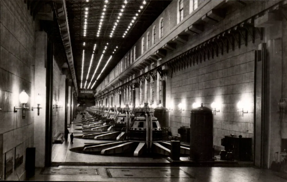 Völkerkraftwerk Leninskiy — Maschinenhalle — Verlag: HIMO Typographie, UdSSR - Vorderseite