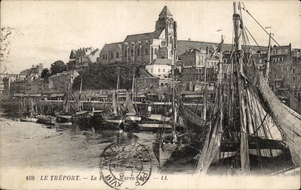 Le Tréport — O Porto à Maré Baixa — LL - Frente