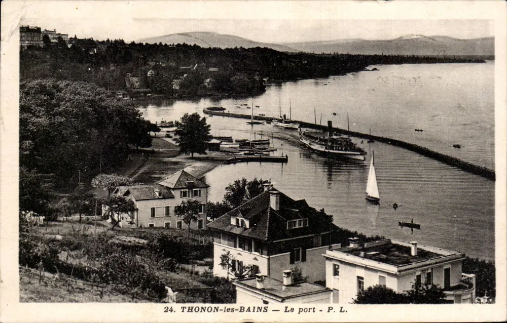 Thonon-les-Bains — A entrada do porto — P. L. - Frente