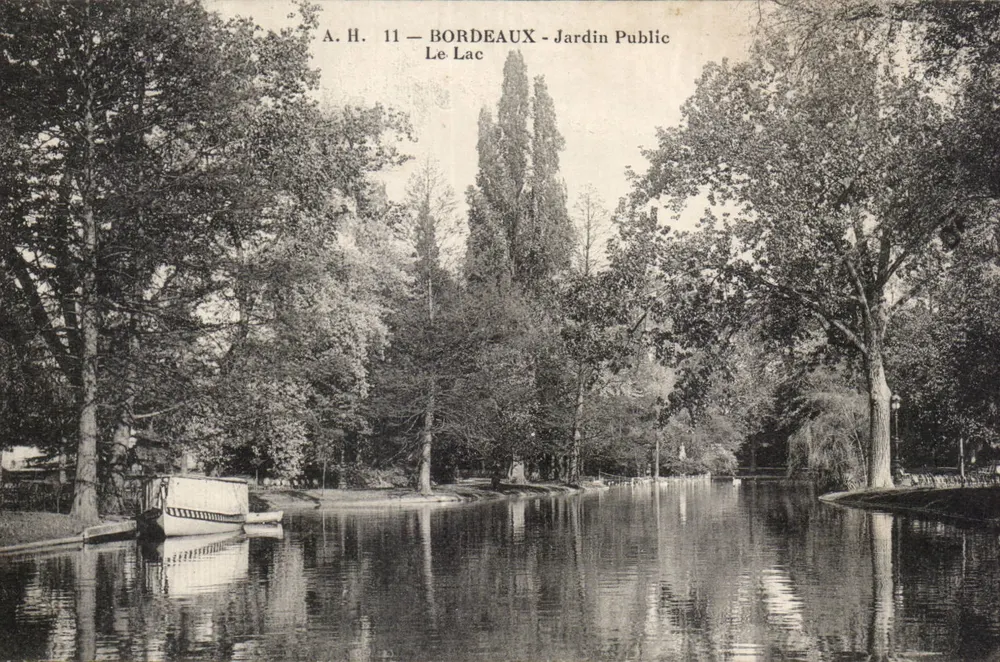 Bordeaux - Jardim Público - O Lago — A.H. 11 - Frente