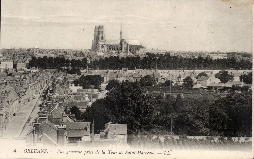Orléans — Allgemeiner Blick von der Tour de Saint-Marceau — LL. - Vorderseite