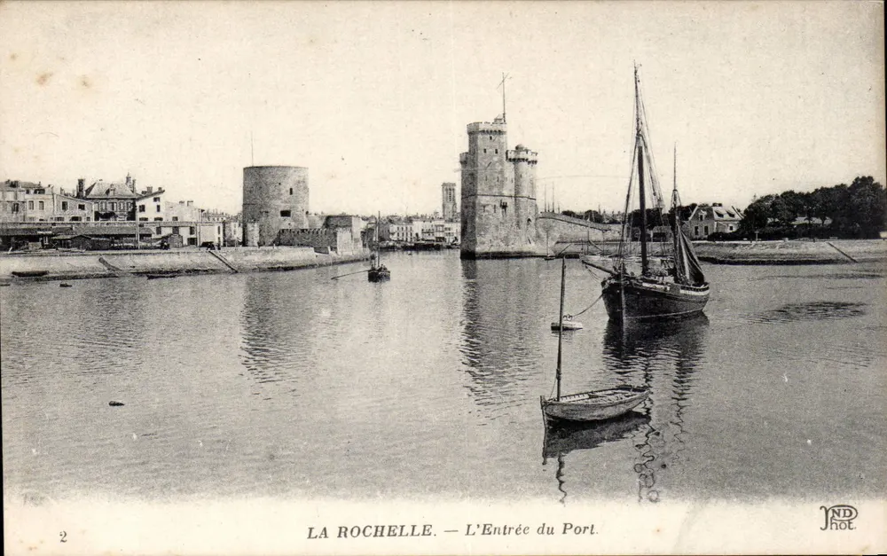 La Rochelle — A Entrada do Porto — ND Hot - Frente